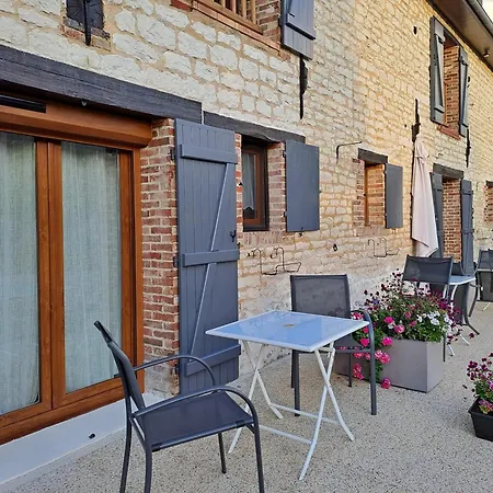 Chambres D'hotes Le Clos Poli بيت ضيافة