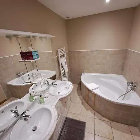 Chambres D'hotes Le Clos Poli 3* Montigny-les-Monts