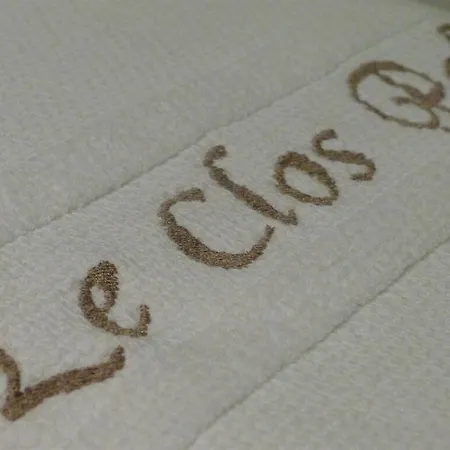 D'hotes Le Clos Poli 게스트하우스 3*