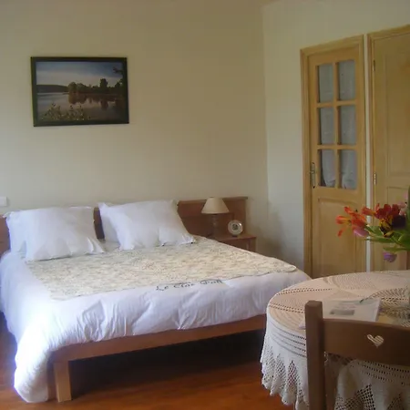 ゲストハウス D'hotes Le Clos Poli Montigny-les-Monts