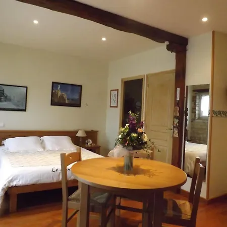 ゲストハウス D'hotes Le Clos Poli 3*